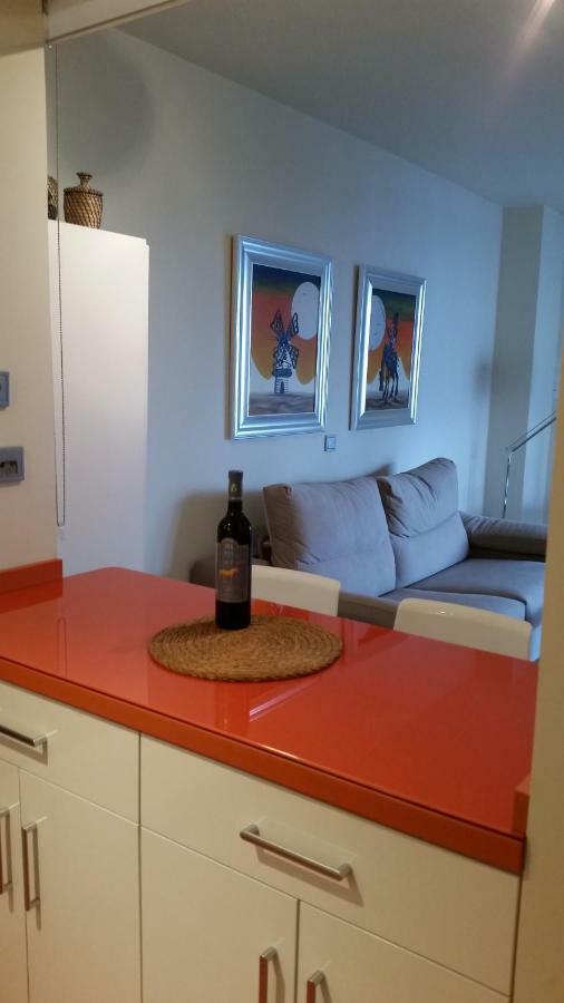 Apartamento Moderno, Bonito Y Acogedor 토레몰리노스 외부 사진